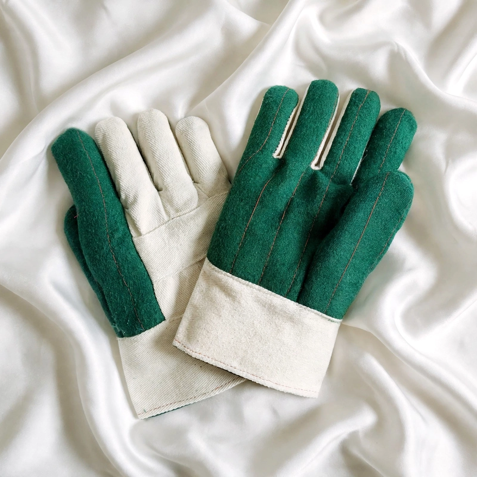 Tripple Palm Hot Mill Jute Gloves